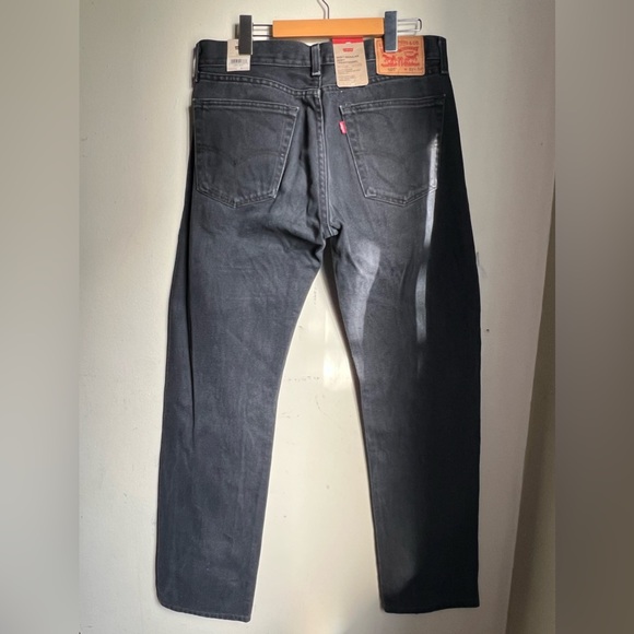 Levi's 505 Regular Fit Jeans. Size 32/34 - Picture 2 of 8